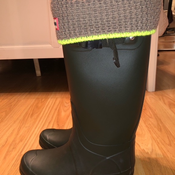 Dark Green Matte Hunter Boots - Picture 4 of 6
